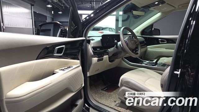 Kia Carnival (IV) Gasoline 7-Seater Hi Limousine Signature 2024 — фото 10