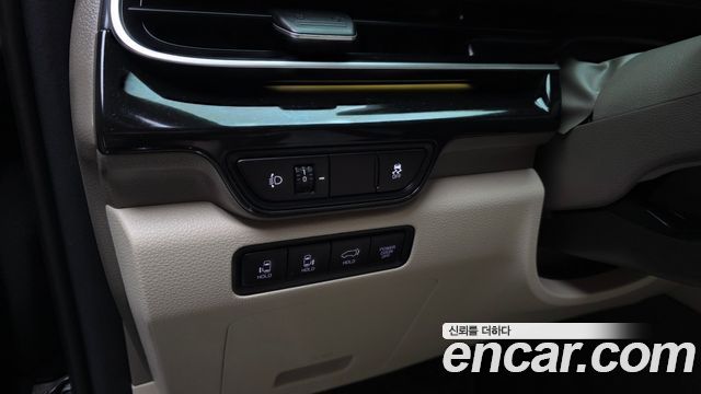 Kia Carnival (IV) Gasoline 7-Seater Hi Limousine Signature 2024 — фото 34