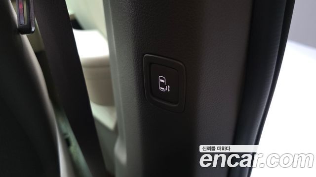 Kia Carnival (IV) Gasoline 7-Seater Hi Limousine Signature 2024 — фото 35