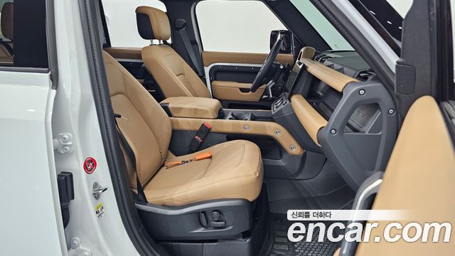 Land Rover Defender (L663) 110 D300 X-Dynamic HSE 2026 — фото 12