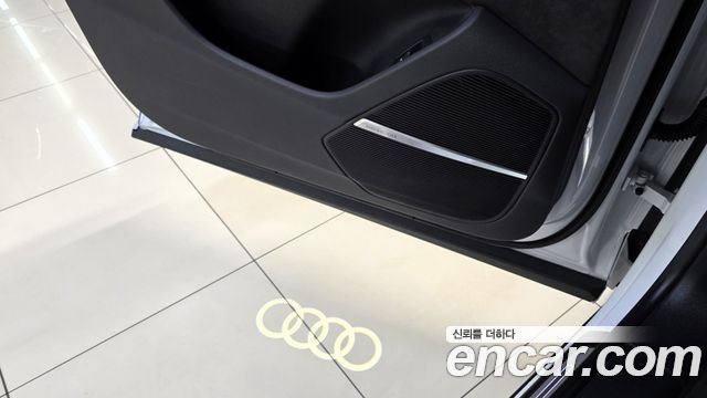 Audi Q8 (4M) 50 TDI Quattro Premium 2021 — фото 24