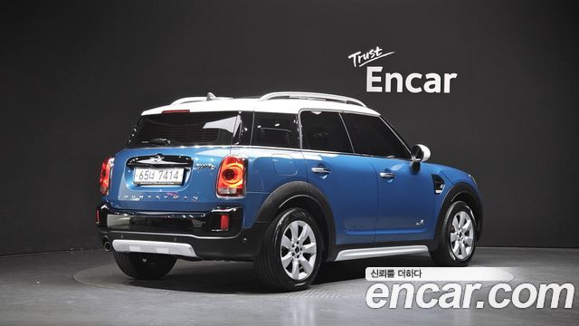 MINI Cooper D Countryman ALL4 2nd 2018 — фото 2