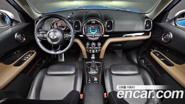 MINI Cooper D Countryman ALL4 2nd 2018 — фото 7