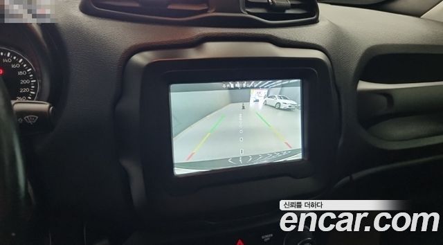 Jeep Renegade 1.6 Diesel Longitude 2020 — фото 17
