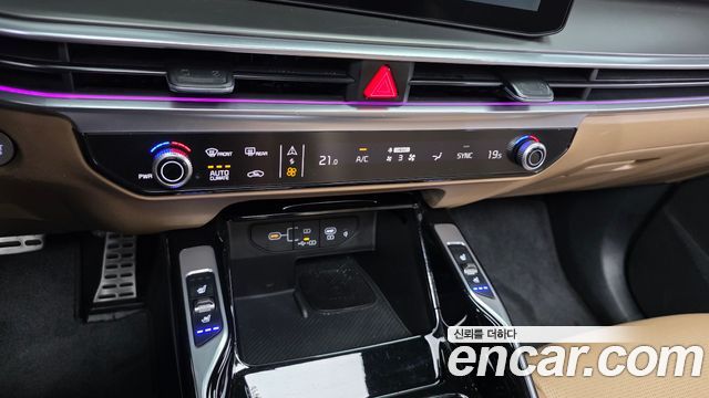 Kia Sorento (IV) Gasoline 2.5T 2WD Signature 2025 — фото 17