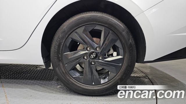 Hyundai Avante (CN7) 1.6 Inspiration 2022 — фото 21