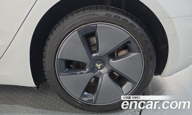 Tesla Model 3 Long Range AWD 2021 — фото 27
