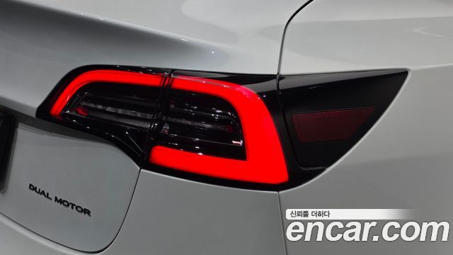 Tesla Model 3 Long Range AWD 2021 — фото 29