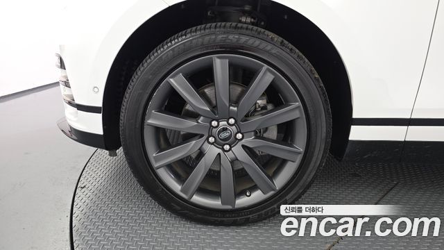 Land Rover Range Rover Velar 3.0 D300 R-Dynamic HSE 2019 — фото 5