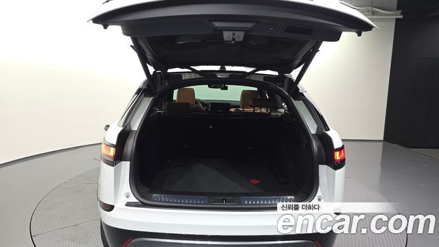 Land Rover Range Rover Velar 3.0 D300 R-Dynamic HSE 2019 — фото 20