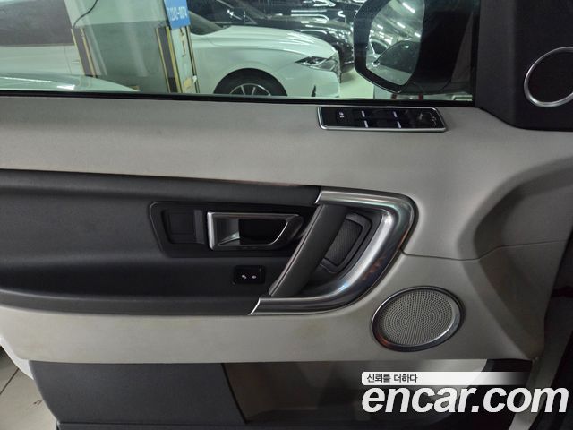 Land Rover Discovery Sport 2.0 TD4 SE 2016 — фото 15