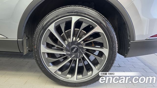 Lincoln Aviator (II) 3.0 Reserve  AWD 2021 — фото 21