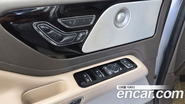 Lincoln Aviator (II) 3.0 Reserve  AWD 2021 — фото 28