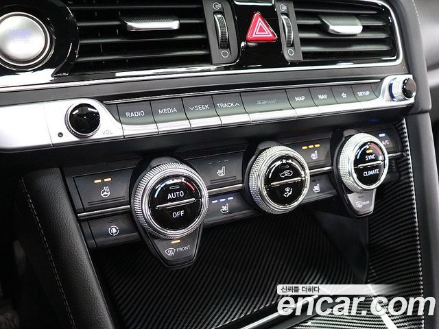 Genesis G70 2.0T Sport Package 2019 — фото 22