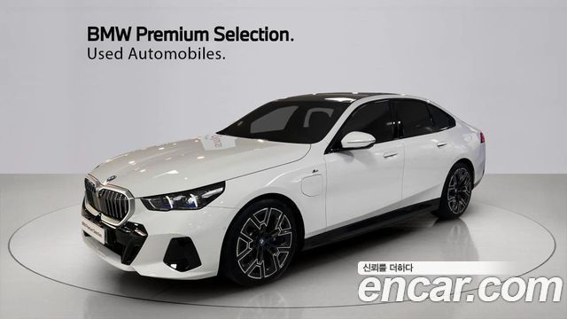 BMW 5 Series (G60) 530e xDrive M Sport