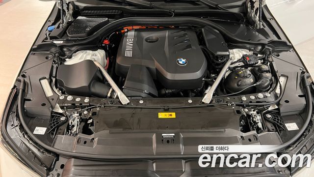 BMW 5 Series (G60) 530e xDrive M Sport 2025 — фото 6