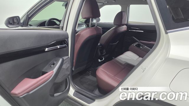 Kia Seltos Gasoline 1.6 Turbo 4WD Noblesse 2020 — фото 11