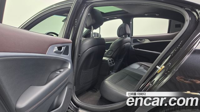 Genesis G70 2.0T AWD Supreme 2018 — фото 22