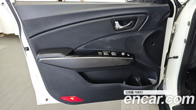 KG Mobility (SsangYong) Tivoli VX 2WD 2017 — фото 24