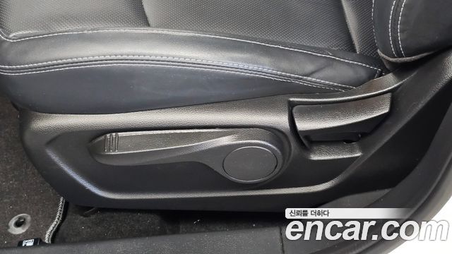 KG Mobility (SsangYong) Tivoli VX 2WD 2017 — фото 26