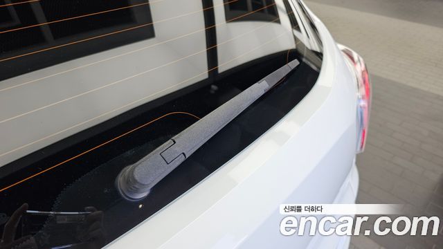 KG Mobility (SsangYong) Tivoli VX 2WD 2017 — фото 27