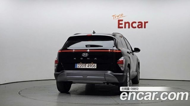 Hyundai Kona (SX2) Gasoline 1.6 Turbo 2WD Premium 2023 — фото 4