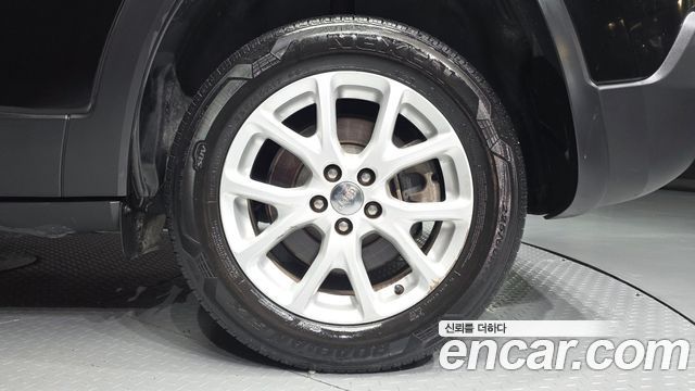 Jeep Cherokee (KL) 2.4 Longitude AWD 2017 — фото 21