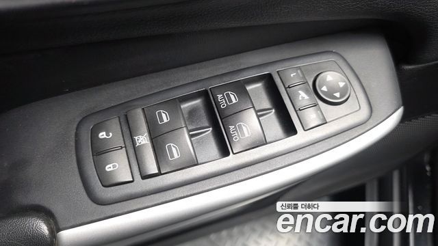 Jeep Cherokee (KL) 2.4 Longitude AWD 2017 — фото 29