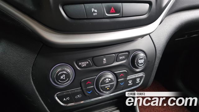 Jeep Cherokee (KL) 2.4 Longitude AWD 2017 — фото 31
