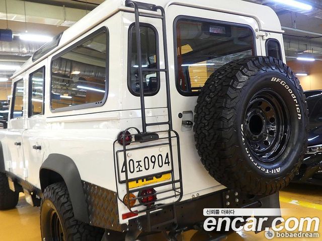 Land Rover Defender 110 2012 — фото 3