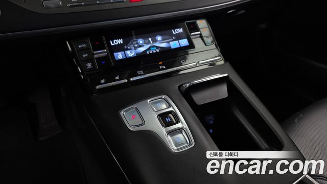Hyundai Grandeur (IG) 2.5 Premium 2023 — фото 9