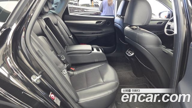 Hyundai Grandeur (IG) 2.5 Premium 2023 — фото 16