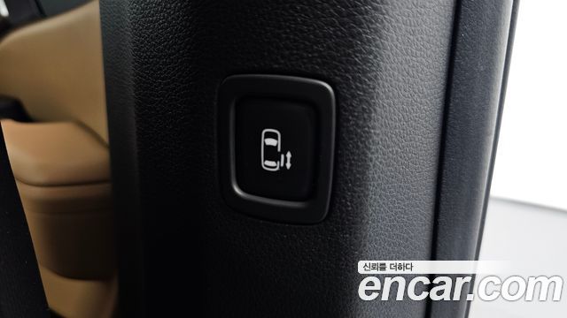 Kia Carnival (IV) Diesel 9-Seater Prestige 2023 — фото 18