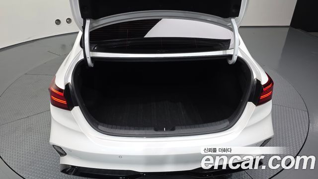 Kia K3 (II) 1.6 Prestige 2022 — фото 24