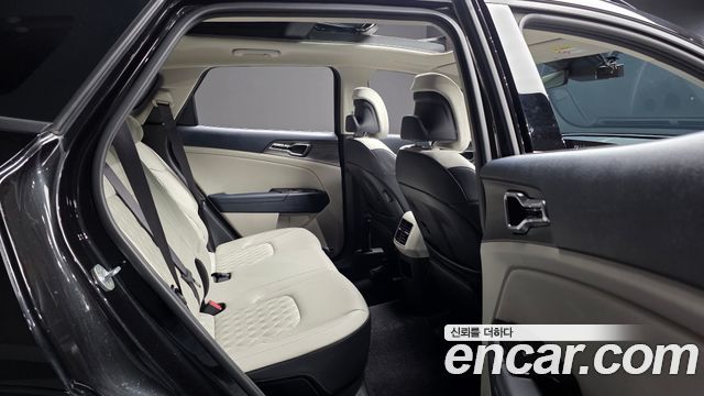 Kia Sportage (V) LPG 2.0 2WD Signature 2023 — фото 10