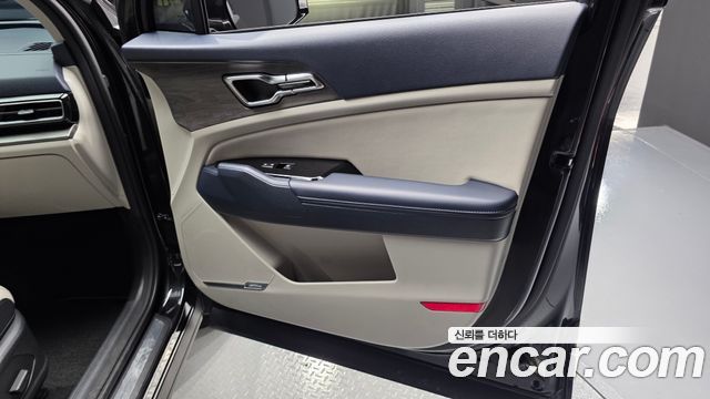Kia Sportage (V) LPG 2.0 2WD Signature 2023 — фото 24