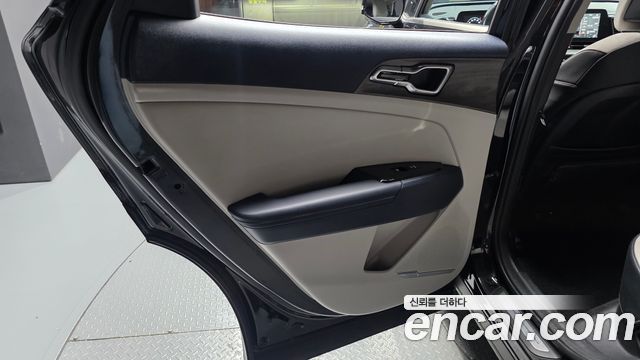 Kia Sportage (V) LPG 2.0 2WD Signature 2023 — фото 25