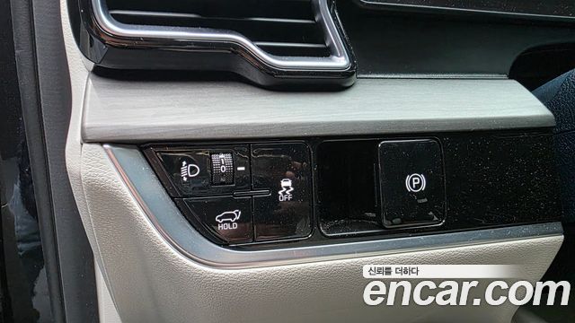 Kia Sportage (V) LPG 2.0 2WD Signature 2023 — фото 27