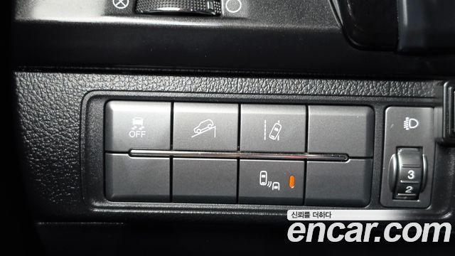 KG Mobility (SsangYong) Rexton Sports Khan Diesel 2.2 4WD Dynamic Edition (5-Link) 2021 — фото 20