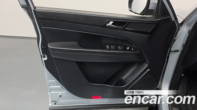 KG Mobility (SsangYong) Rexton Sports Khan Diesel 2.2 4WD Dynamic Edition (5-Link) 2021 — фото 24