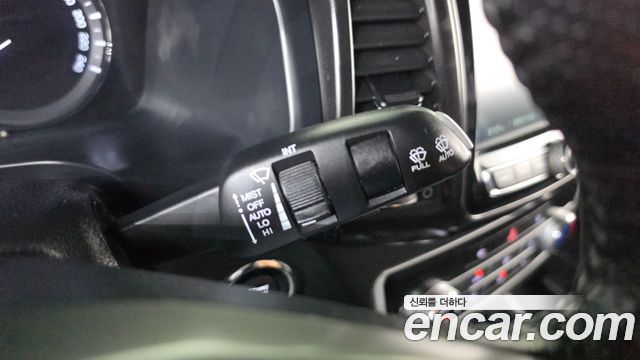 KG Mobility (SsangYong) Rexton Sports Khan Diesel 2.2 4WD Dynamic Edition (5-Link) 2021 — фото 27
