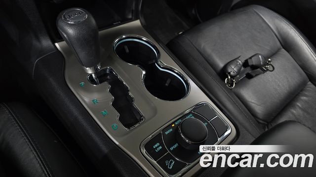 Jeep Grand Cherokee 3.0 Diesel Laredo WK2 2012 — фото 9