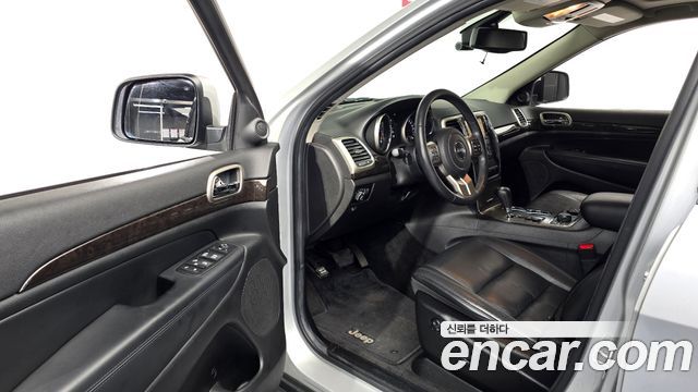 Jeep Grand Cherokee 3.0 Diesel Laredo WK2 2012 — фото 10
