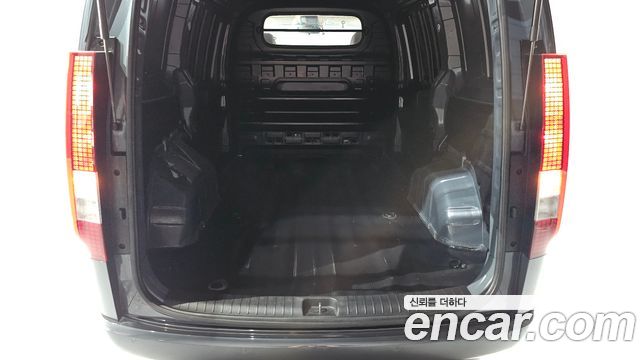 Hyundai Staria Cargo 3-Seater Smart 2025 — фото 20