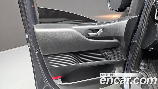 Hyundai Staria Cargo 3-Seater Smart 2025 — фото 24