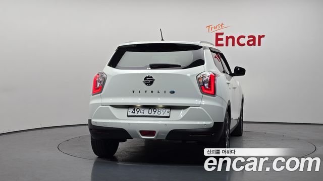 KG Mobility (SsangYong) Tivoli Diesel VX 2WD 2016 — фото 4