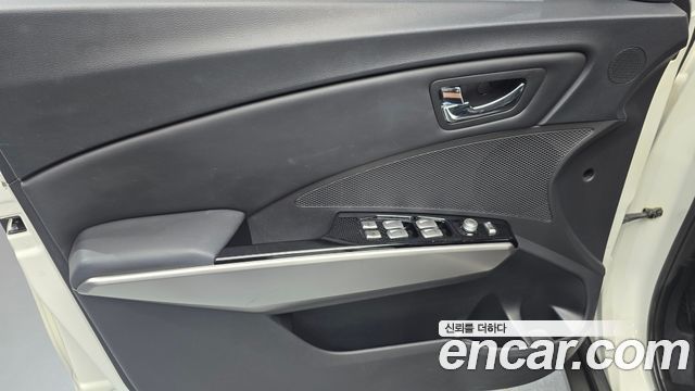 KG Mobility (SsangYong) Tivoli Diesel VX 2WD 2016 — фото 24