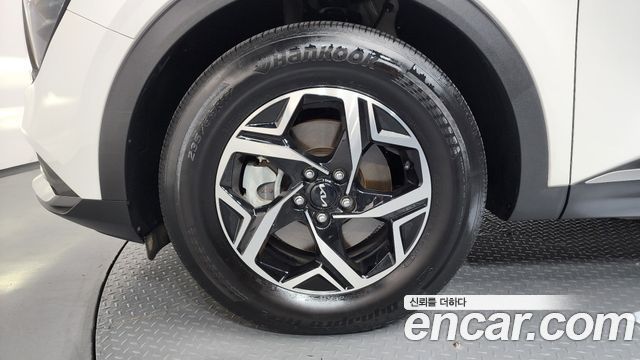 Kia Sportage (V) Gasoline 1.6 Turbo 4WD Prestige 2023 — фото 5