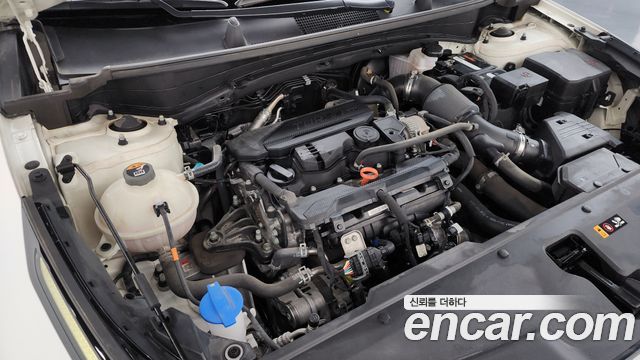 Kia Sportage (V) Gasoline 1.6 Turbo 4WD Prestige 2023 — фото 6