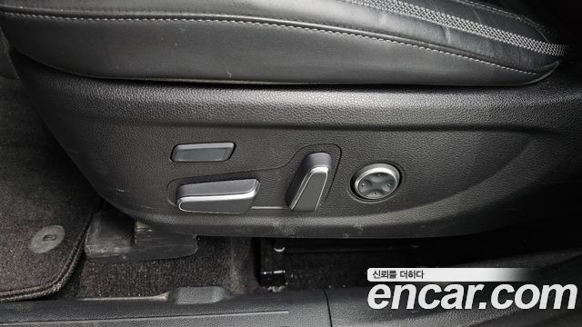 Hyundai Santa Fe Diesel 2.2 2WD Calligraphy 2021 — фото 30